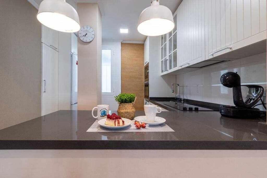 Apartamento 3 En Estadio Del Sevilla 8 Plazas Y M Buitenkant foto